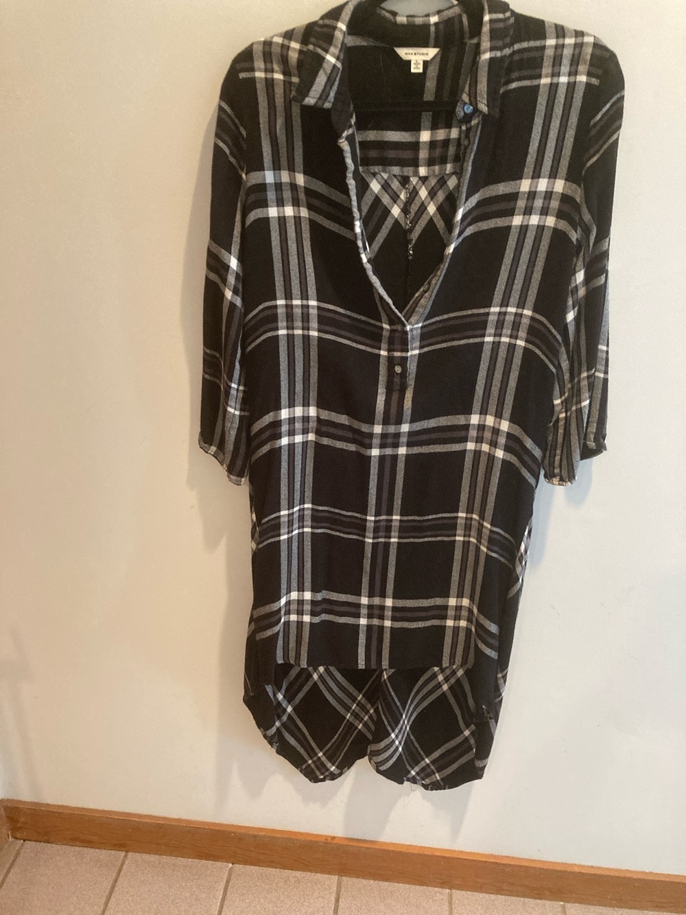 Max Studio Black & Gray Patterned Dress large